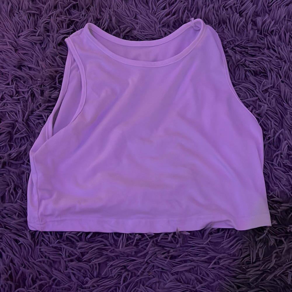 plain white old navy workout top
